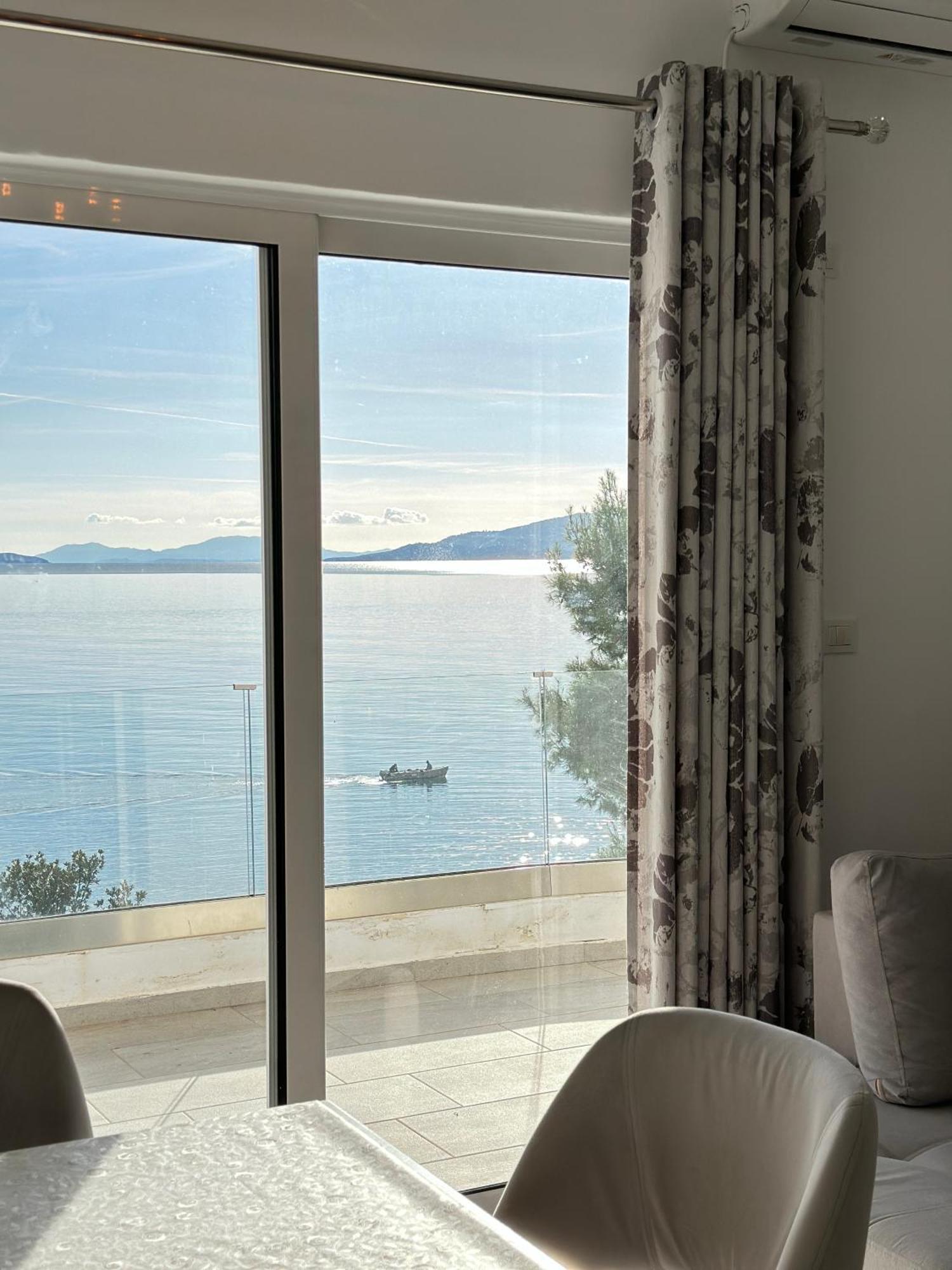 The Hill Sea View Apartment Саранде Екстериор снимка